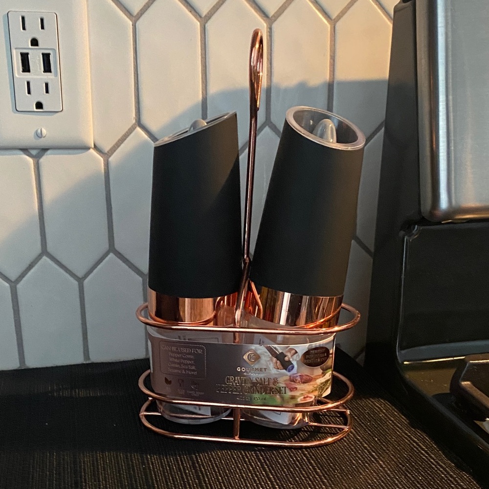 Rose Gold Electric Salt and Pepper Grinder Set